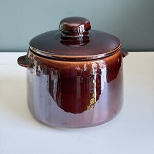 Vintage West Bend Brown Bean Pot Stoneware, 1950s, Made in‎ USA, Glossy Lid T45